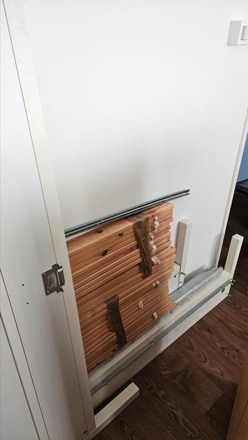 Ikea Bedframe met lattenbodem 160x200 - afbeelding 2