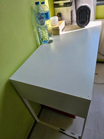 Witte bureau