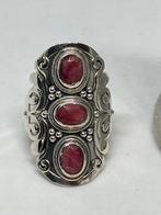 Zilveren ring met echte robijn maat 19, 20 of groter, Info@zilverenedelstenen.com, Nieuw, 5646JA