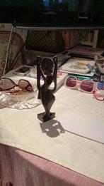 Houten beeldjes, Verzenden