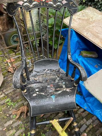 Schommelstoel uit Zweden opknapper beschikbaar voor biedingen