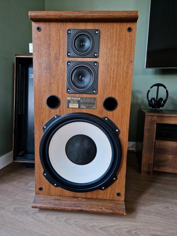 Fisher Studio Standaard orgineel met 15" woofers!!   GROOT!! beschikbaar voor biedingen