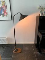 Mooie staande schemerlamp met kap van brons, Huis en Inrichting, Lampen | Vloerlampen, Ophalen, Gebruikt