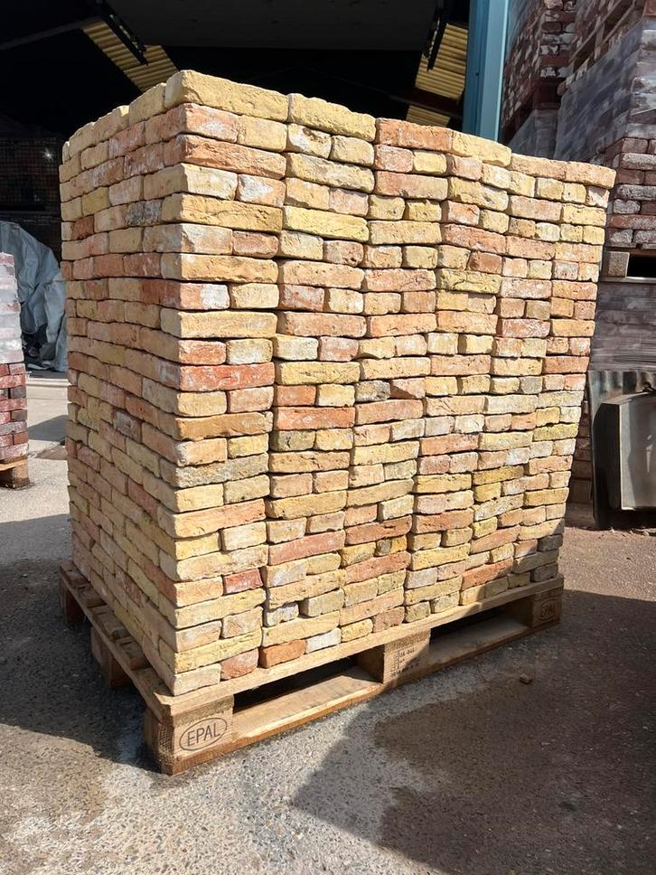 Zeer mooie antieke geeltjes, appelbloesem 18 x 4.5 1300 stuk, Doe-het-zelf en Verbouw, Metselstenen, Zo goed als nieuw, Bakstenen