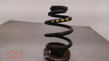 Schroefveer achter van een Volkswagen Transporter beschikbaar voor biedingen