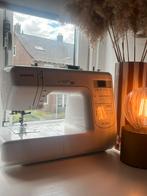 Prachtige naaimachine! Zo goed als nieuw., Hobby en Vrije tijd, Naaimachines en Toebehoren, Ophalen of Verzenden, Zo goed als nieuw