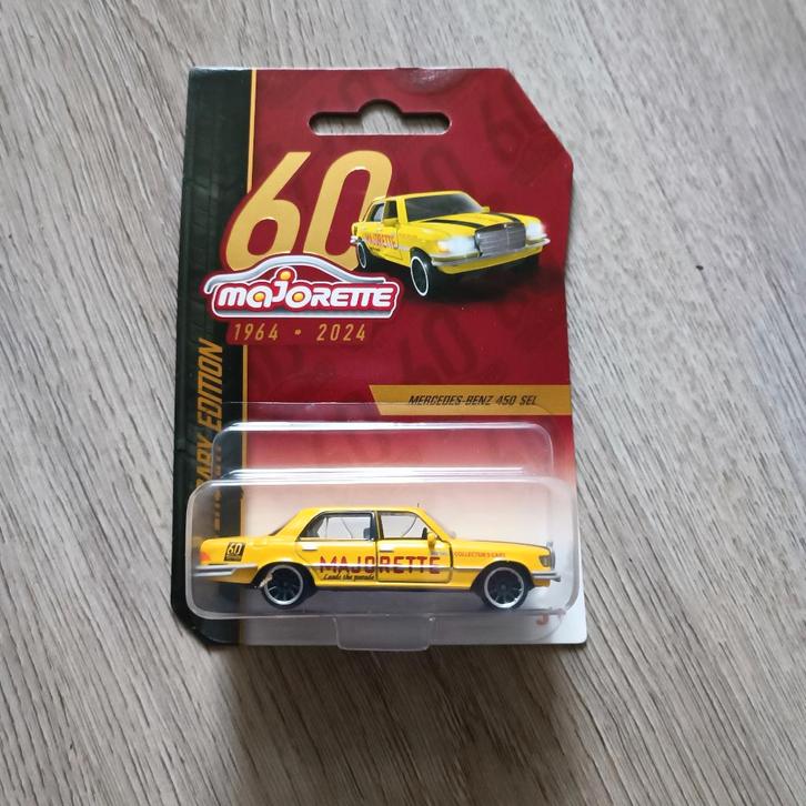 MAJORETTE 60TH ANNIVERSARY EDITION MERCEDES BENZ 450 SEL, Hobby en Vrije tijd, Modelauto's | Overige schalen, Nieuw, Auto, Ophalen of Verzenden