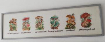 Vintage geborduurd schilderij paddenstoelen beschikbaar voor biedingen