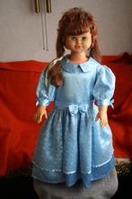 Mooie leuke oude pop met standaard, Ophalen of Verzenden