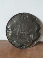 Latoen bord koper haven vuurtoren zeilschip, Antiek en Kunst, Ophalen, Koper