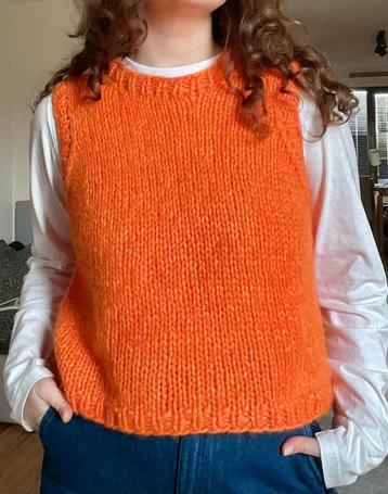Oranje vest (handbreien) Zachte alpaca beschikbaar voor biedingen