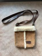 UGG Australia shearling trimmed sheepskin crossbody bag, Overige merken, Gebruikt, Bruin, Ophalen of Verzenden