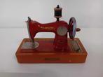 Antieke kleine naaimachine, Antiek en Kunst, Antiek | Naaimachines, Ophalen