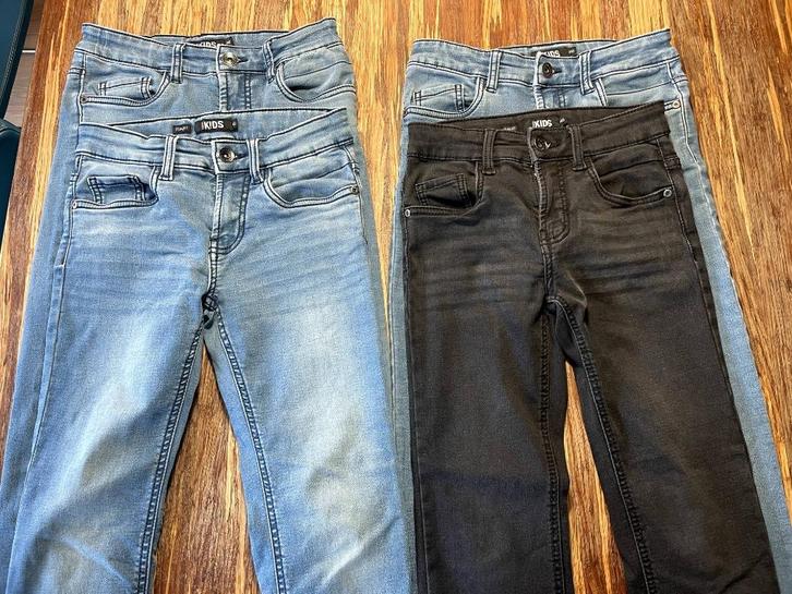 Spijkerbroeken maat 140 - set van 4, Kinderen en Baby's, Kinderkleding | Maat 140, Zo goed als nieuw, Jongen, Broek, Ophalen