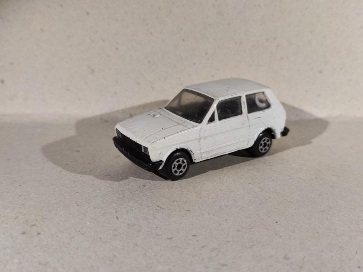 Auro metal Yugo, Hobby en Vrije tijd, Modelauto's | Overige schalen, Gebruikt, Auto, Ophalen of Verzenden