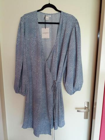 Nieuwe mini wikkel/ overslag jurk / blouse Asos, maat 50/22 beschikbaar voor biedingen