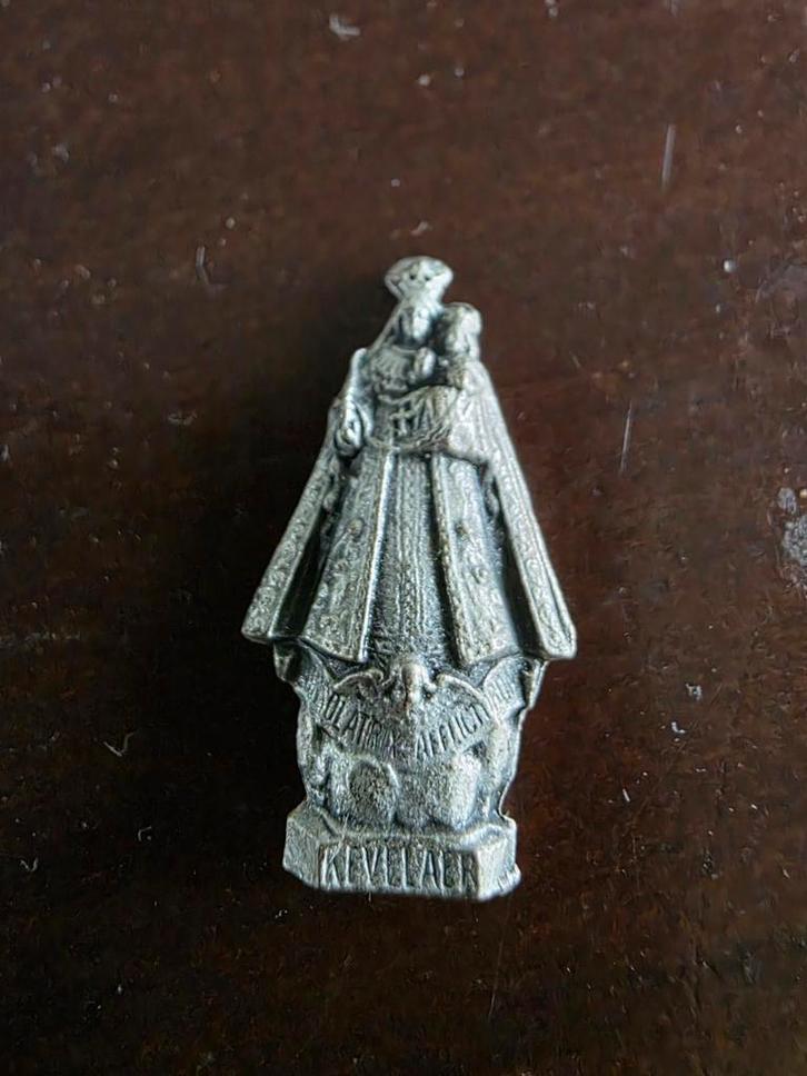 Mariabeeldje Kevelaer - 2cm in Doosje, Antiek en Kunst, Antiek | Overige Antiek, Ophalen of Verzenden