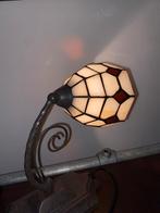 glas-in-lood lamp, Ophalen