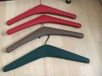vintage kledinghangers kleerhanger hangers skai bekleed 5 st, Kleding | Dames, Kledinghangers, Ophalen of Verzenden, Gebruikt