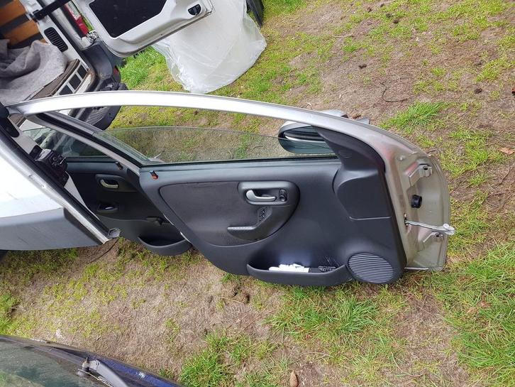 OPEL CORSA C PORTIEREN RV+RA BJ 2004, Auto-onderdelen, Carrosserie en Plaatwerk, Deur, Gebruikt, Ophalen of Verzenden