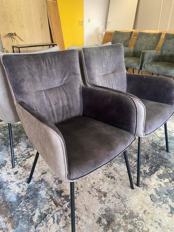 4 schitterende eetkamer stoelen, leer en velours! Ongebruikt beschikbaar voor biedingen
