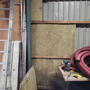 Steenwolplaten + MDF voorzetpanelen beschikbaar voor biedingen
