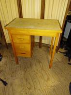 Vintage jaren 60 kinderbureau, Huis en Inrichting, Bureaus, Gebruikt, Ophalen, Bureau