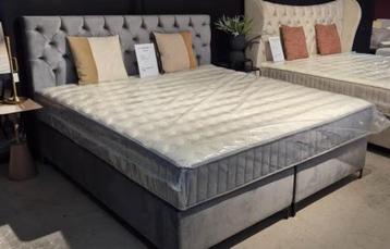 BOXSPRING voor de laagste prijs beschikbaar voor biedingen
