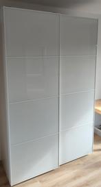 Ikea kledingkast Pax met Färvik deure, Huis en Inrichting, Kasten | Kledingkasten, Ophalen, 100 tot 150 cm, 200 cm of meer, Zo goed als nieuw
