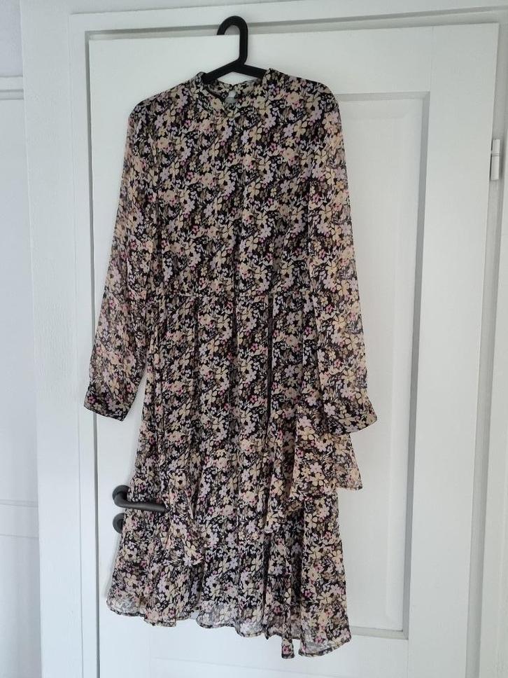 Damesjurk, Kleding | Dames, Jurken, Zo goed als nieuw, Maat 42/44 (L), Overige kleuren, Onder de knie, Ophalen of Verzenden