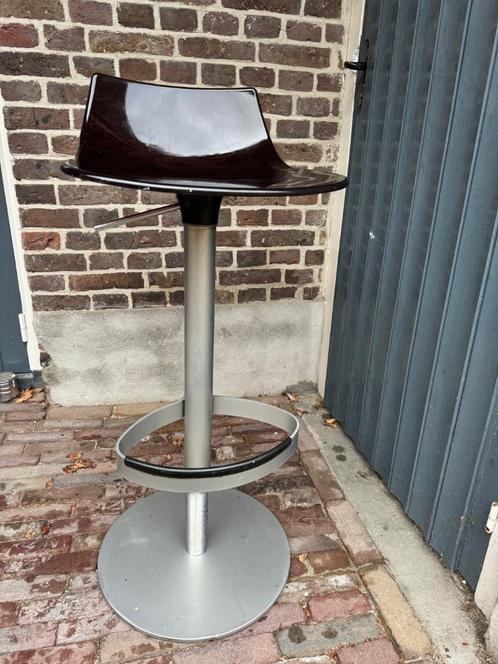 Calligaris <ICE> bar kruk, Huis en Inrichting, Barkrukken, Zo goed als nieuw, 60 tot 90 cm, 1 kruk, Ophalen of Verzenden
