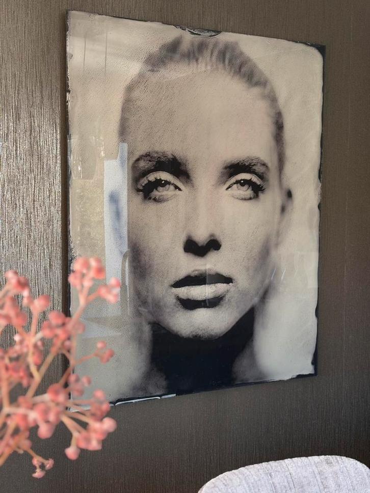 Plexiglas schilderij Gazing Still - Igor Vasiliadis, Huis en Inrichting, Woonaccessoires | Schilderijen, Tekeningen en Foto's