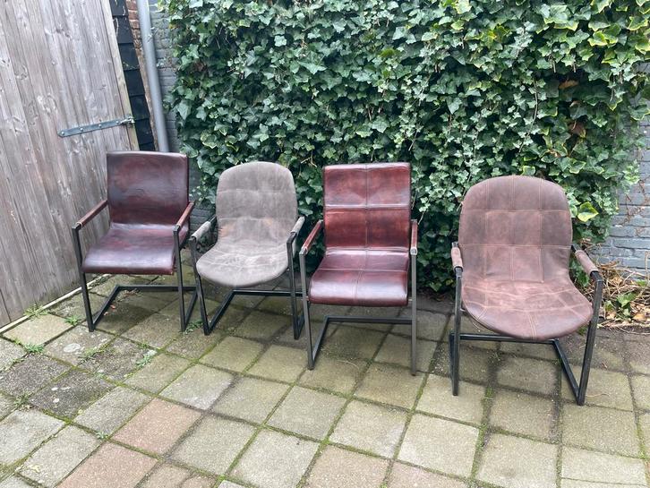 4 Lederen Eetkamerstoelen met Stalen Frame, Antiek en Kunst, Antiek | Meubels | Stoelen en Banken, Ophalen of Verzenden