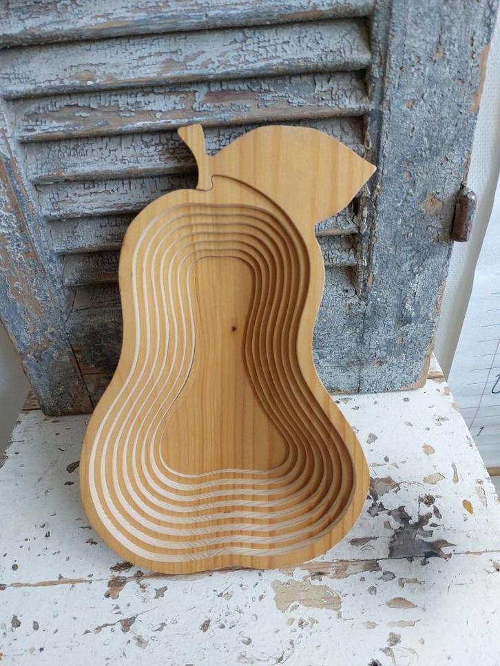 Vintage houten peer schaal-onderzetter, Antiek en Kunst, Antiek | Woonaccessoires, Ophalen of Verzenden