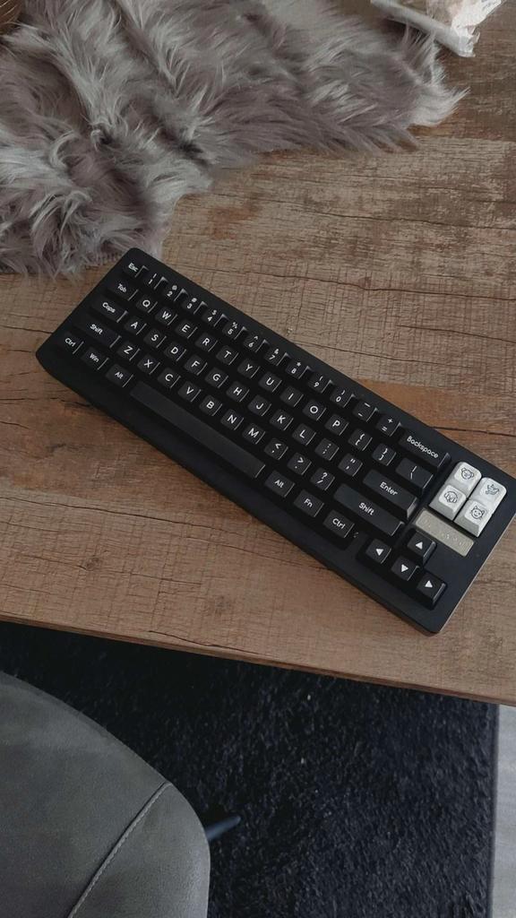 Akko ACR68 Custom Mechanisch Toetsenbord, Computers en Software, Toetsenborden, Zo goed als nieuw, Qwerty, Bedraad, Gaming toetsenbord