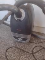 Miele stofzuiger 2200w parket, Stofzuiger, Ophalen of Verzenden, Zo goed als nieuw, 2000 watt of meer