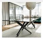 Minotti van Dijck designtafel, Huis en Inrichting, Ophalen, Rond, Zo goed als nieuw, Vijf personen of meer
