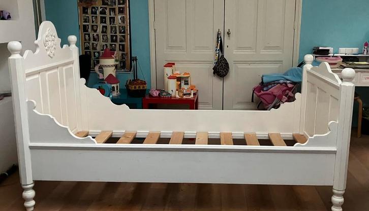 Opsetims Tims Medallion wit houten bed prinsessenbed vintage, Kinderen en Baby's, Kinderkamer | Bedden, Gebruikt, 180 cm of meer