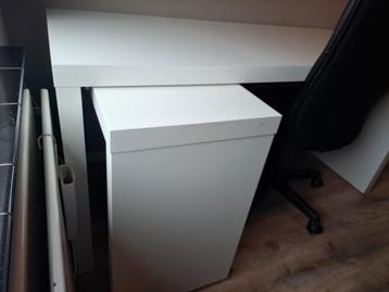 Ikea bureau Malm wit incl. bureaustoel. - afbeelding 3