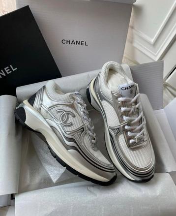 Chanel sneakers alle maten beschikbaar voor biedingen