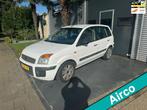 Ford Fusion 1.6 TDCi Trend Airco Nieuwe APK, Voorwielaandrijving, Stof, Gebruikt, Wit