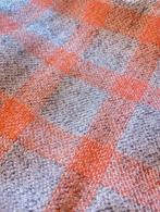 Lap stof grijs oranje ruit met wol retro vintage, 200 cm of meer, Nieuw, Oranje, Ophalen of Verzenden