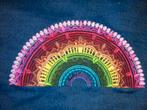 Mooie regenboog geborduurd op lapje stof van 44 /54cm, Ophalen of Verzenden, Nieuw