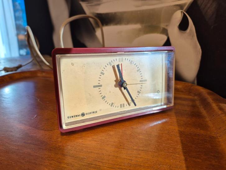 Vintage General Electric wekker, Antiek en Kunst, Antiek | Woonaccessoires, Ophalen of Verzenden
