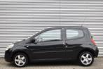 Renault TWINGO 1.2-16V AUTHENTIQUE / APK T/M 26-02-2026, Auto's, Voorwielaandrijving, Twingo, 4 cilinders, 4 stoelen