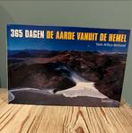 365 Dagen Aarde vanuit de Hemel - Yann Arthus-Bertrand, Boeken, Fotografie algemeen, Ophalen of Verzenden, Zo goed als nieuw, Yann Arthus-Bertrand