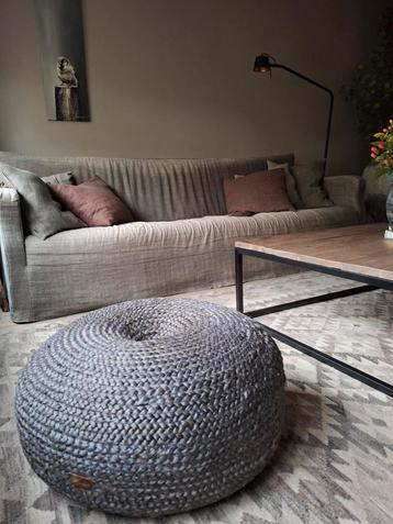 Hoffz poef van zeegras/jute beschikbaar voor biedingen