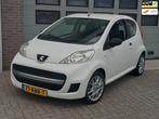 Peugeot 107 1.0-12V XR 2011 Airco NW APK, Auto's, Voorwielaandrijving, Euro 5, Gebruikt, Airbags