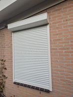 Elektrisch rolluik wit 111x143, Doe-het-zelf en Verbouw, Rolluiken, Ophalen, Gebruikt, 100 tot 150 cm, Elektrische bediening