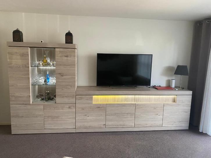 Dressoir + vitrinekast met LED verlichting, Huis en Inrichting, Kasten | Dressoirs, Zo goed als nieuw, 200 cm of meer, 25 tot 50 cm